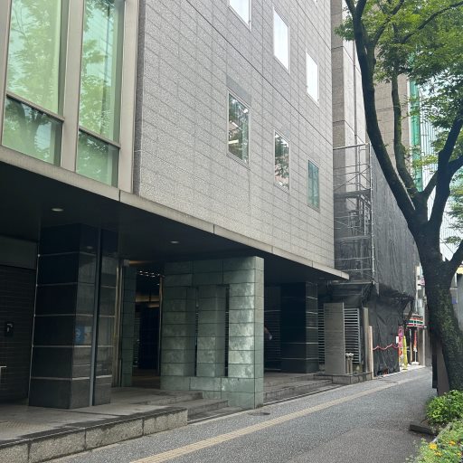 ウェブコン博多店外観写真