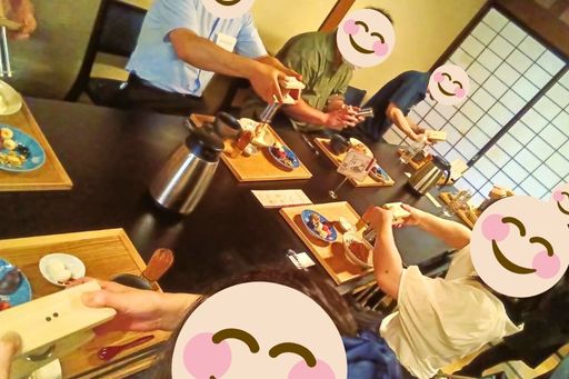 ウェブコン松本店婚活イベントオリジナルモンブラン作成写真、みなさん真剣